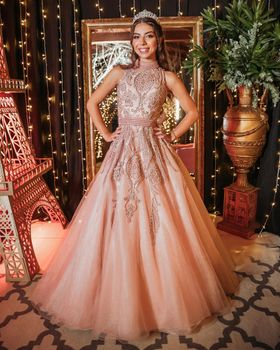 15 anos de Mariana Zuqui no Espaço Evento Brasil, em São José /15-anos-de-mariana-zuqui-no-espaco-evento-brasil-em-sao-jose