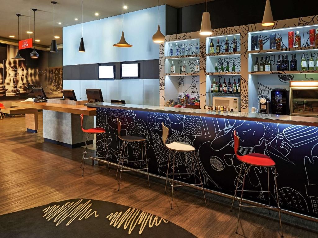 Hotel Ibis lança projeto Ibis Music com música ao vivo e comida di buteco - 2