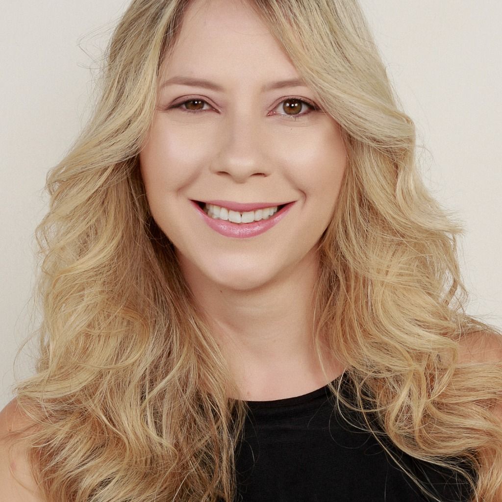 Sobre a Marina :) - 7 - 9