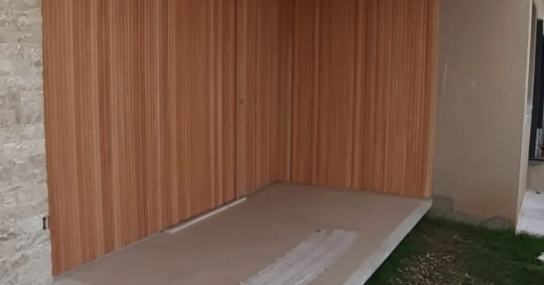 Porta Ripada com painel - 3