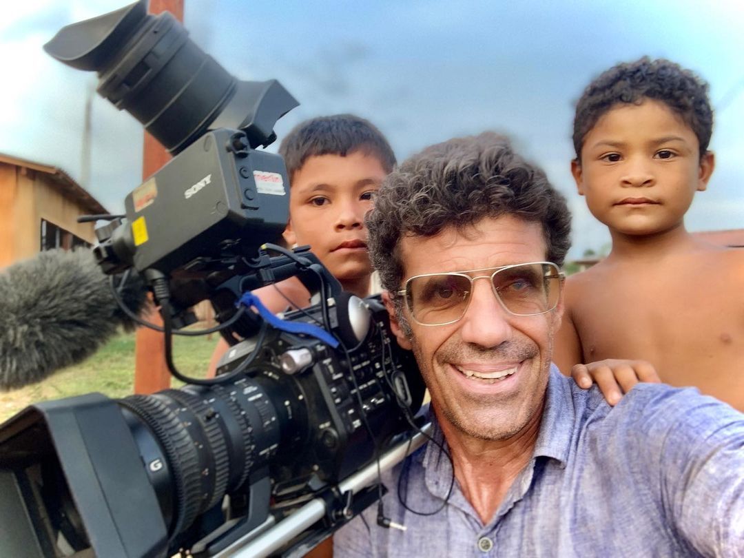 Making friends, Rio Iriri, magic Amazon - 1