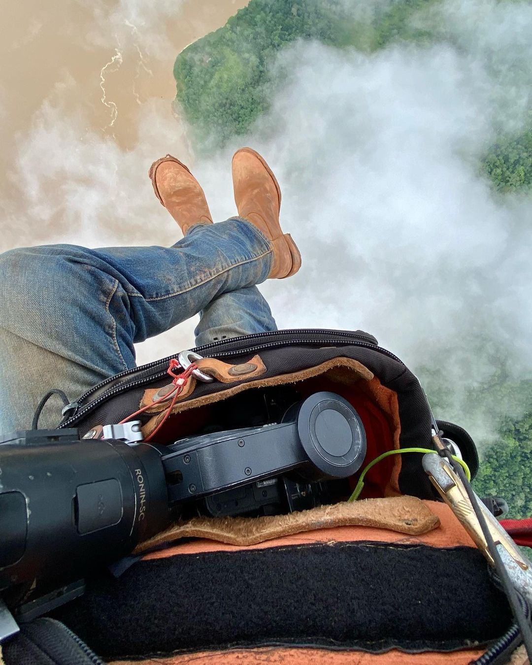 Directing a film for ARTE FR @artefr. Flying along the Transamazonian Highway - 2