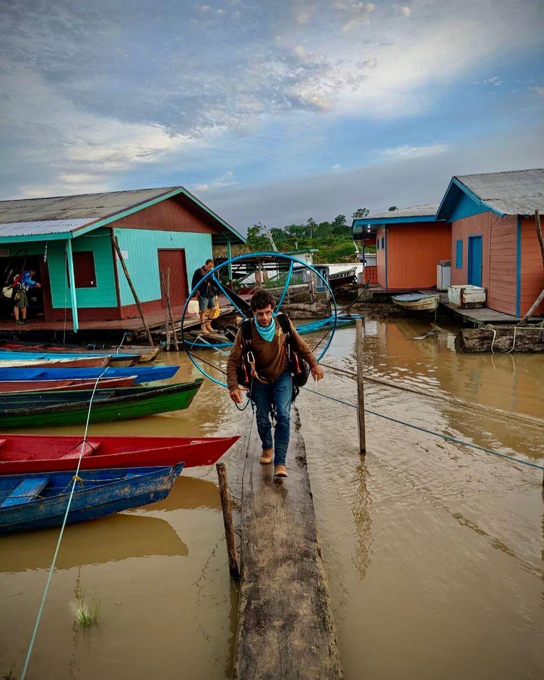 Final flight até the very end of the Transamazonian Highway. 4.240km from the Atlantic Ocean to the charming city of Lábrea, along Rio Puros. From there on  beautiful rainforests - 1