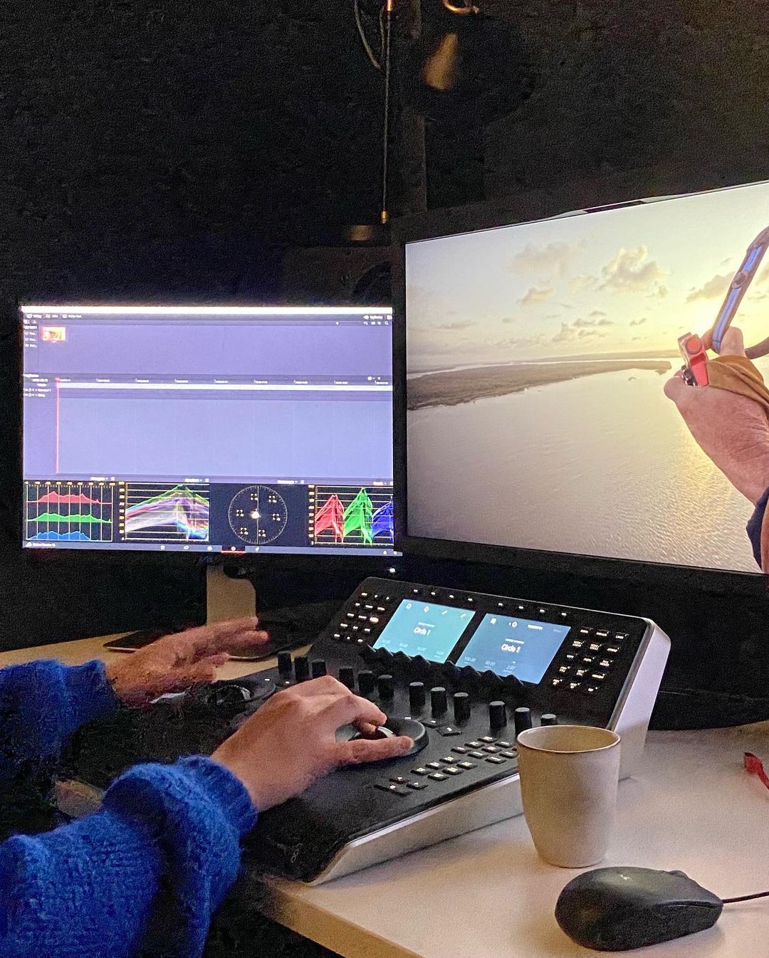 Finalizing our film about the infamous Transamazônica Highway. Time for voiceovers and dubbing in French and German - 6