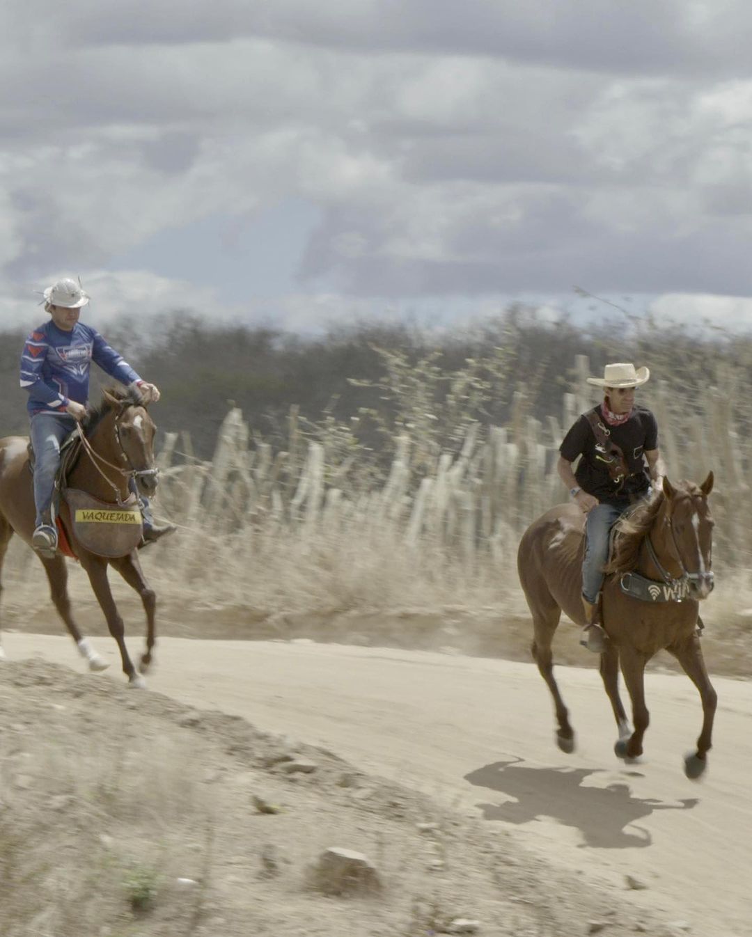 Some Wi-Fi does come in handy during my long expeditions - 3