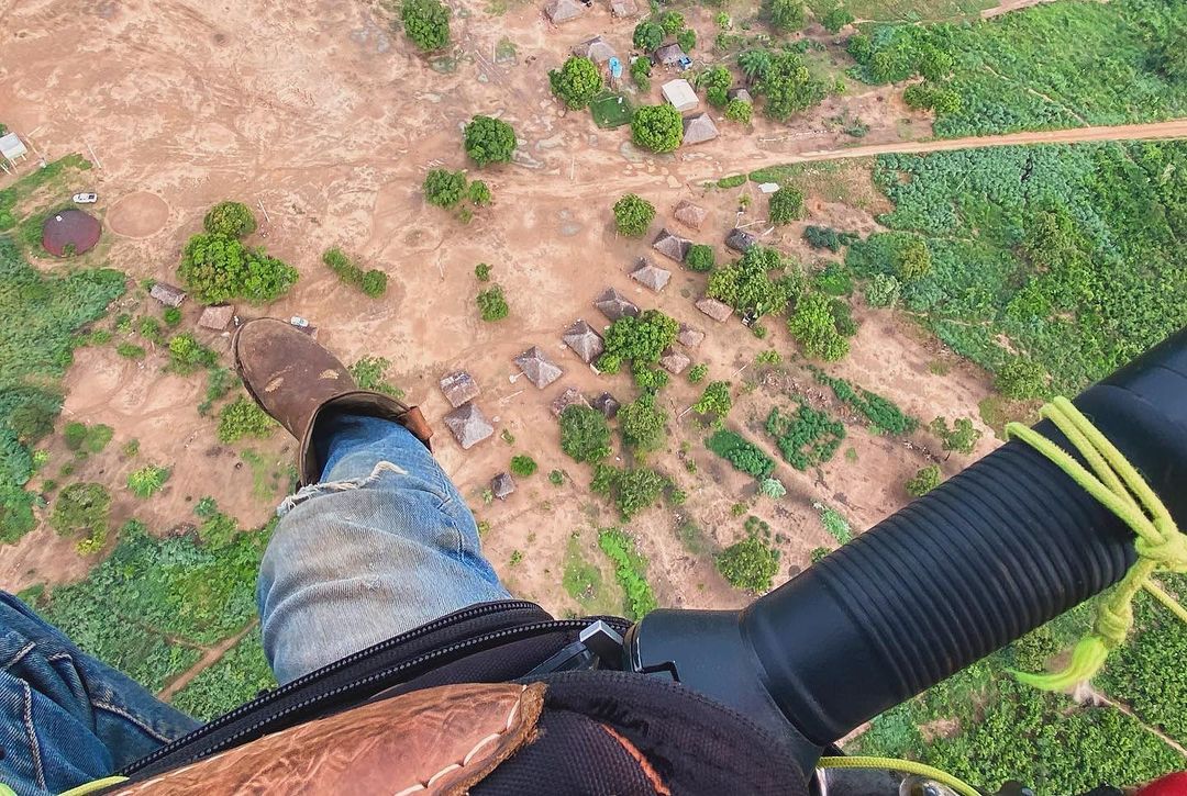 Directing a new series, "7 LIVES" with Lucas Brinckmann as host. In this episode Lucas is introduced to the XAVANTE lifestyle - 5