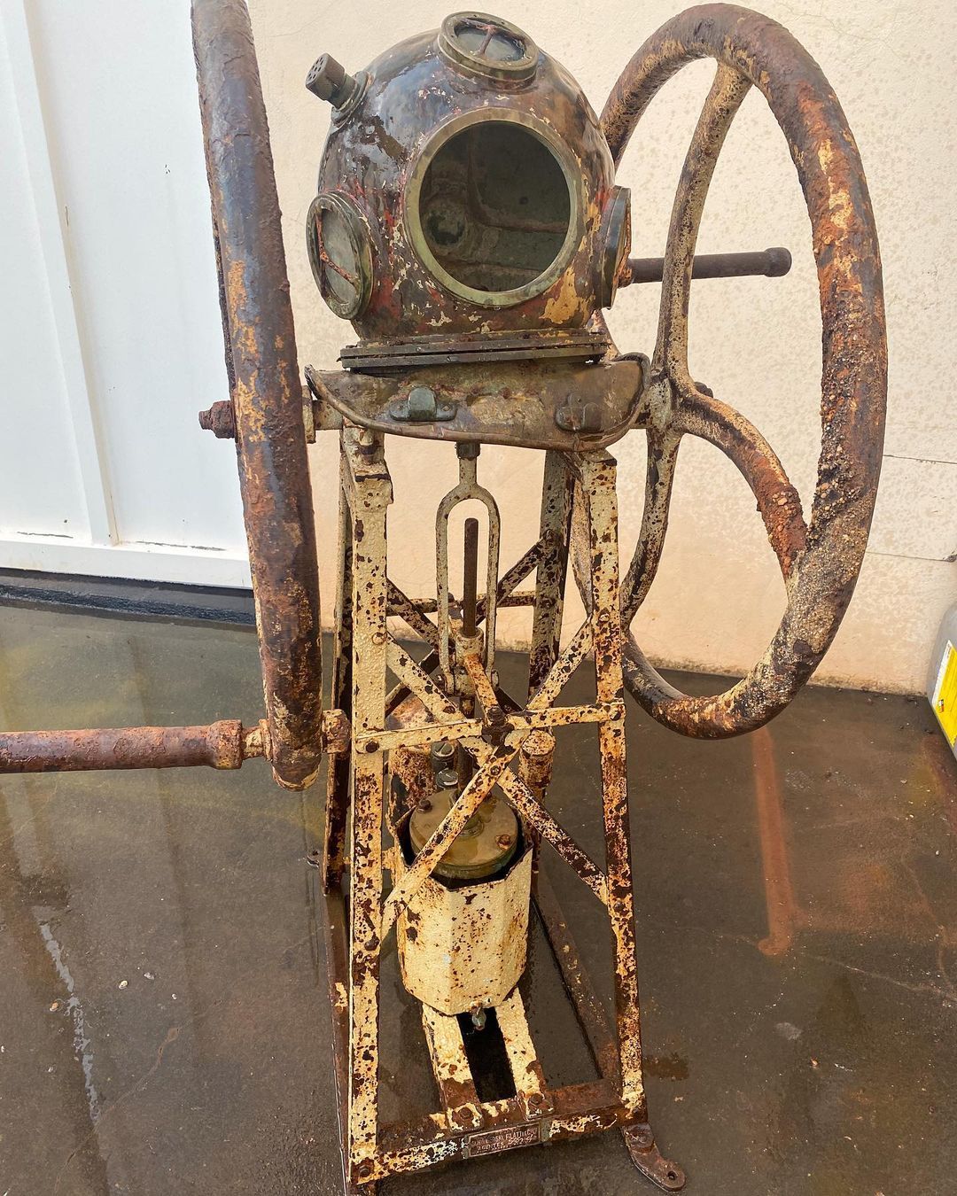 Relíquea de mergulho encontrada naufragada em Rio de Goiás - 2