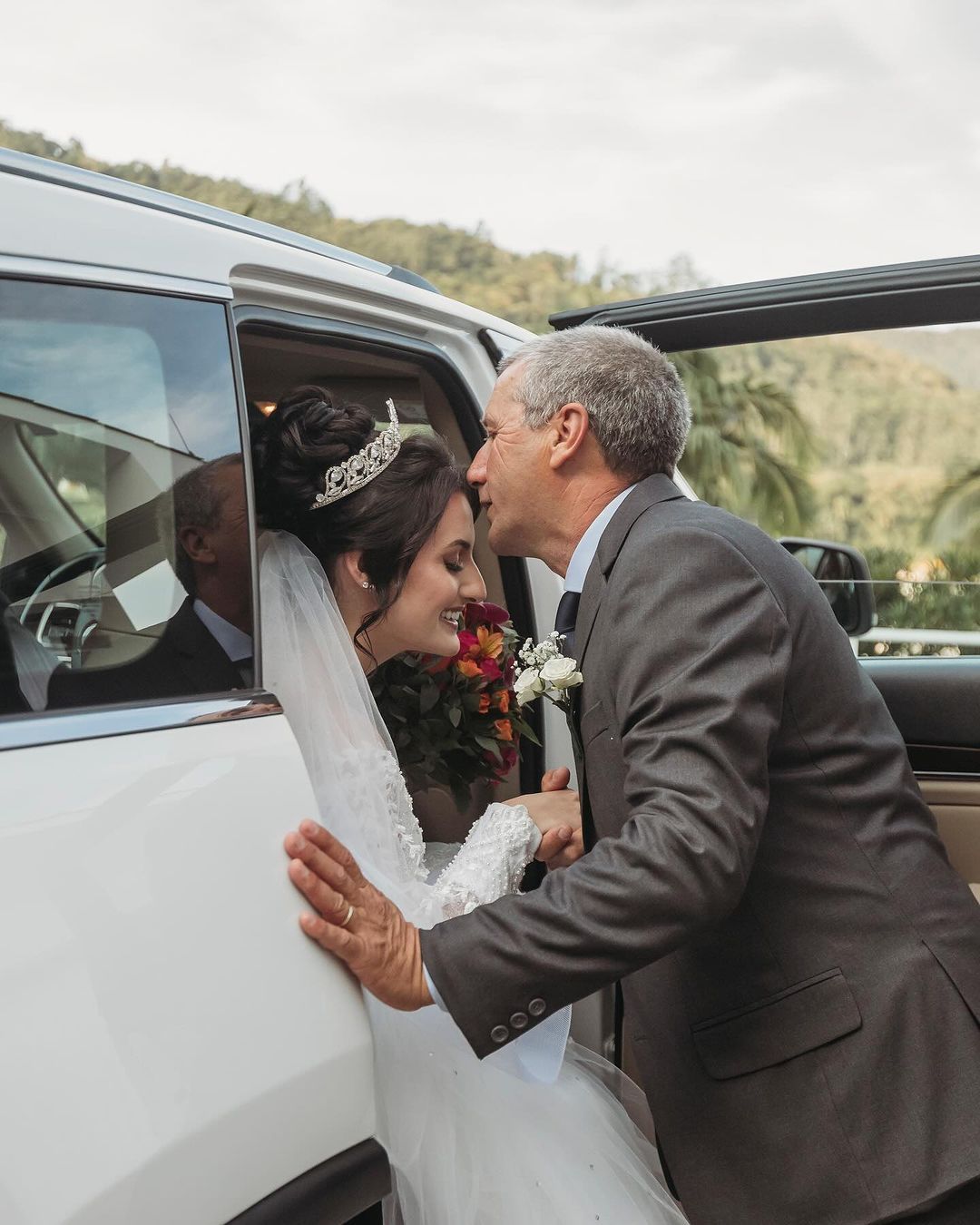 Casamento Larissa e Victor no Centro de Eventos Santo Expedito em Santa Catarina - 4