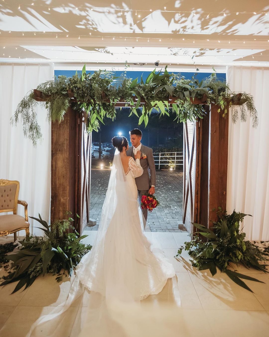 Casamento Larissa e Victor no Centro de Eventos Santo Expedito em Santa Catarina - 7