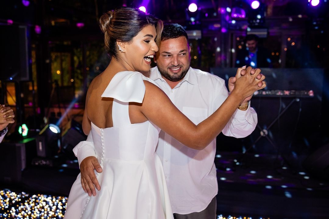 Fotos de Casamento Cheias de Energia e Alegria para Momentos Inesquecíveis - 2