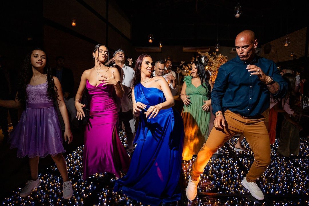 Fotos de Casamento Cheias de Energia e Alegria para Momentos Inesquecíveis - 4