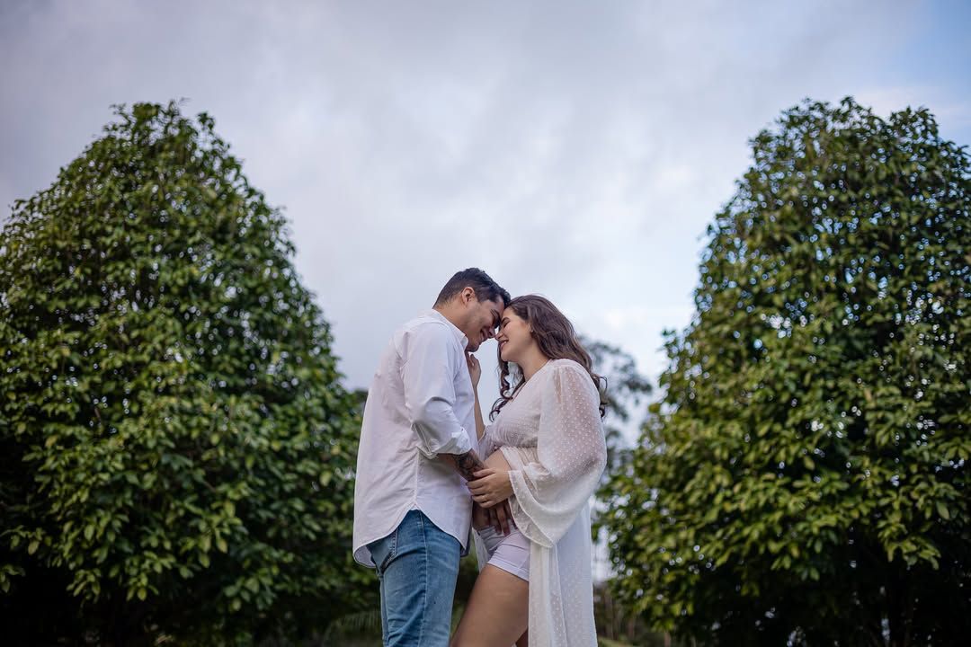 Ensaio Gestante: Eternize a Espera com Fotografias Cheias de Significado - 7
