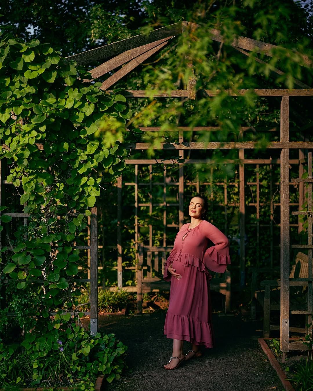 Ensaio Gestante Thaliny Rocha na Alemanha - 4