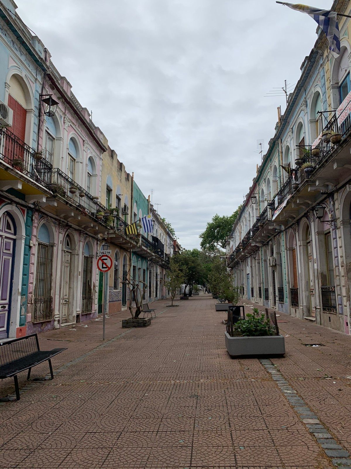 Bairro dos Judeus em Montevidéu: compras baratas e muito mais. - 15