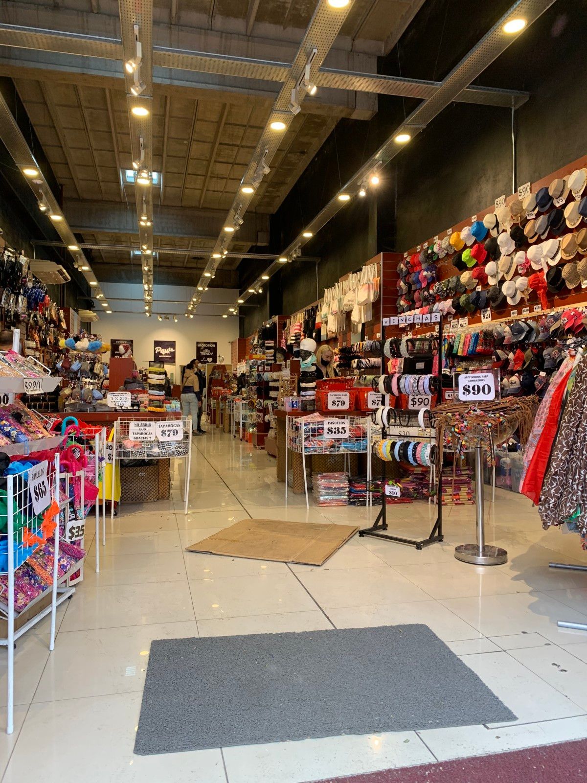 Bairro dos Judeus em Montevidéu: compras baratas e muito mais. - 8