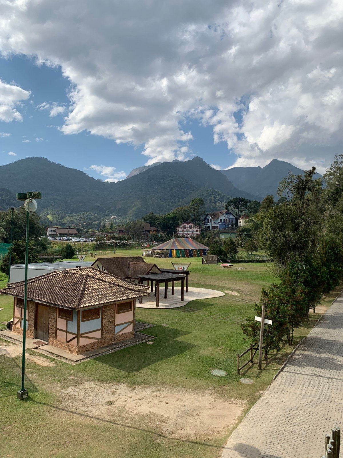 Como é se hospedar no Le Canton, em Teresópolis , no inverno - 65