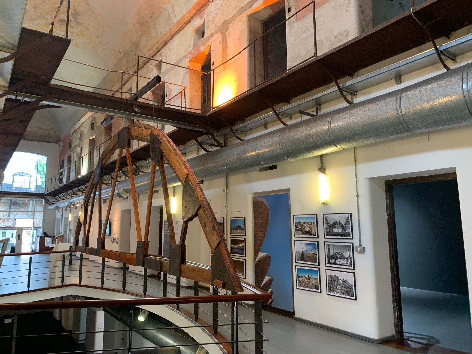 Bairro dos Judeus em Montevidéu: compras baratas e muito mais. - 31