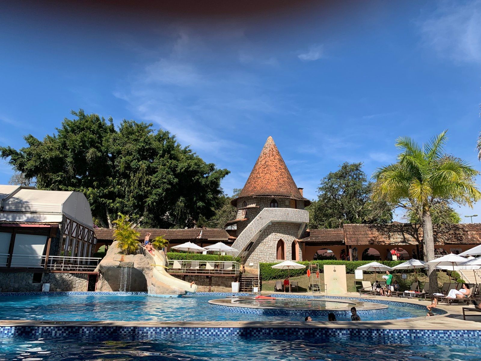 Como é se hospedar no Le Canton, em Teresópolis , no inverno - 24