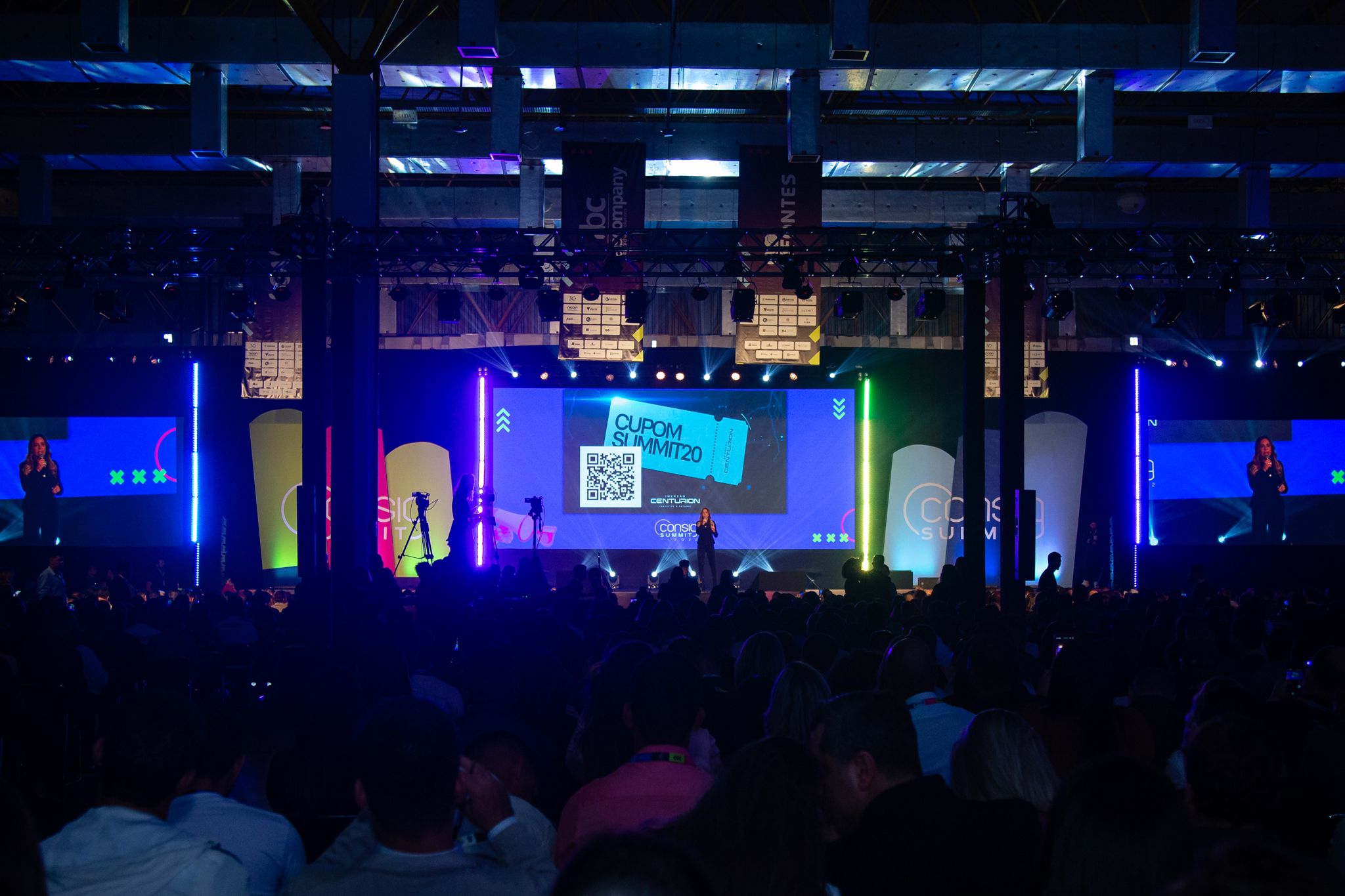 Transformando registro de eventos em arte e registrando marcas de sucesso - Slide 12