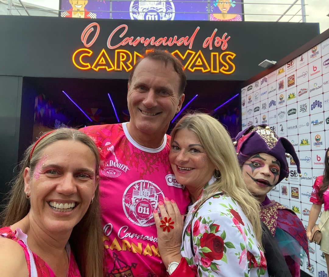 Tour Carnival - best Samba schools 2023 - 9 - 0
