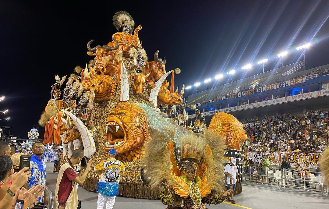 Tour Carnival - best Samba schools 2023 - 15 - 9