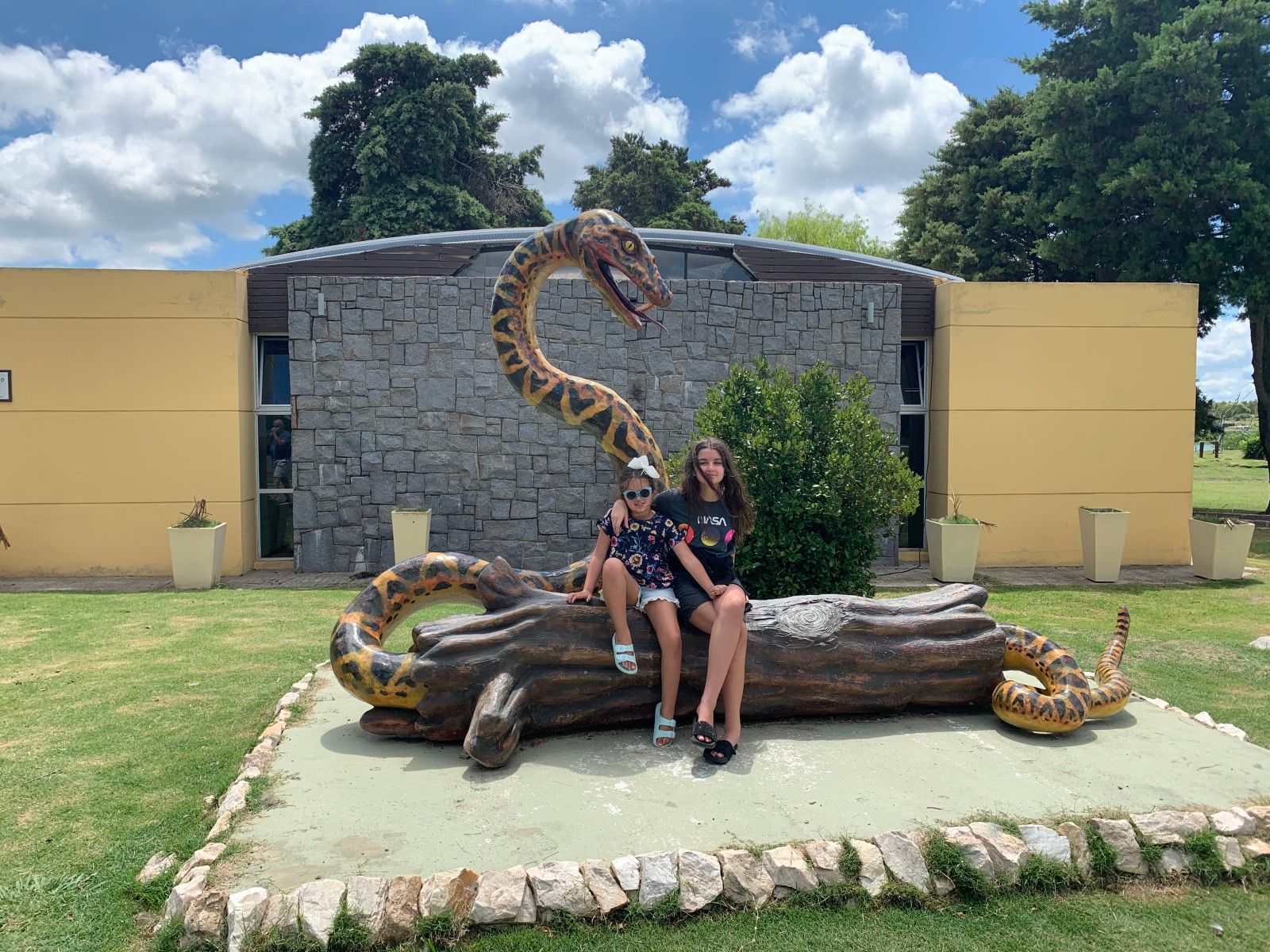 Bate e volta de Montevidéu: Ecoparque Talice - 23 - 0