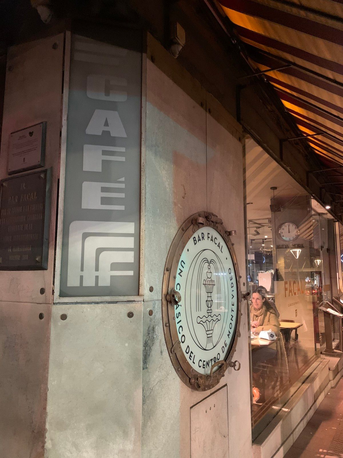 Café Bar Facal em Montevidéu - 15 - 5