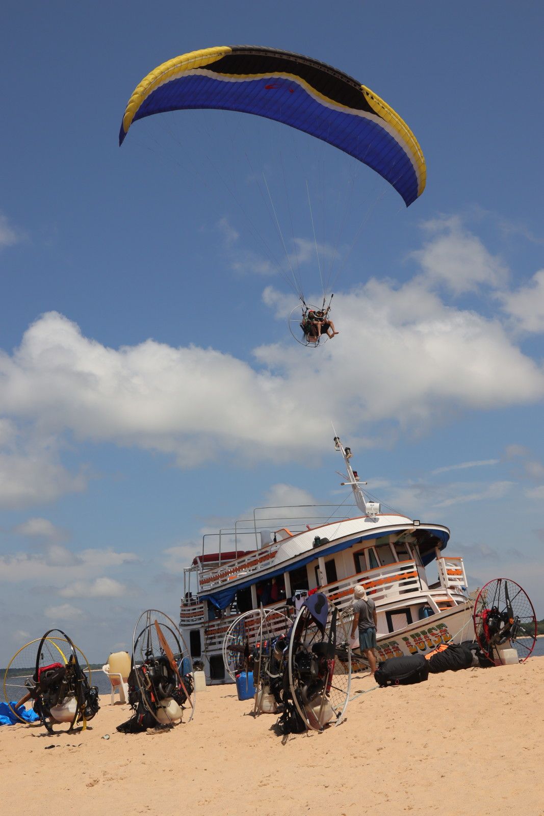 Voos de Paramotor em Alter do Chão, Santarém - PA - 5 - 0