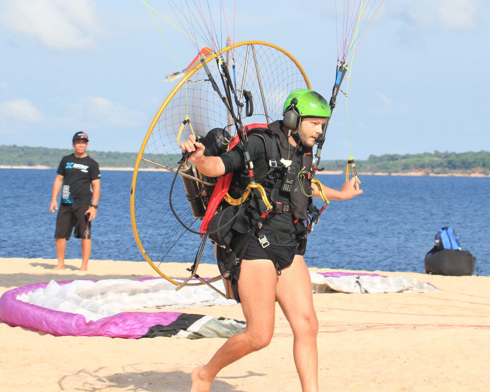 Voos de Paramotor em Alter do Chão, Santarém - PA - 9 - 16