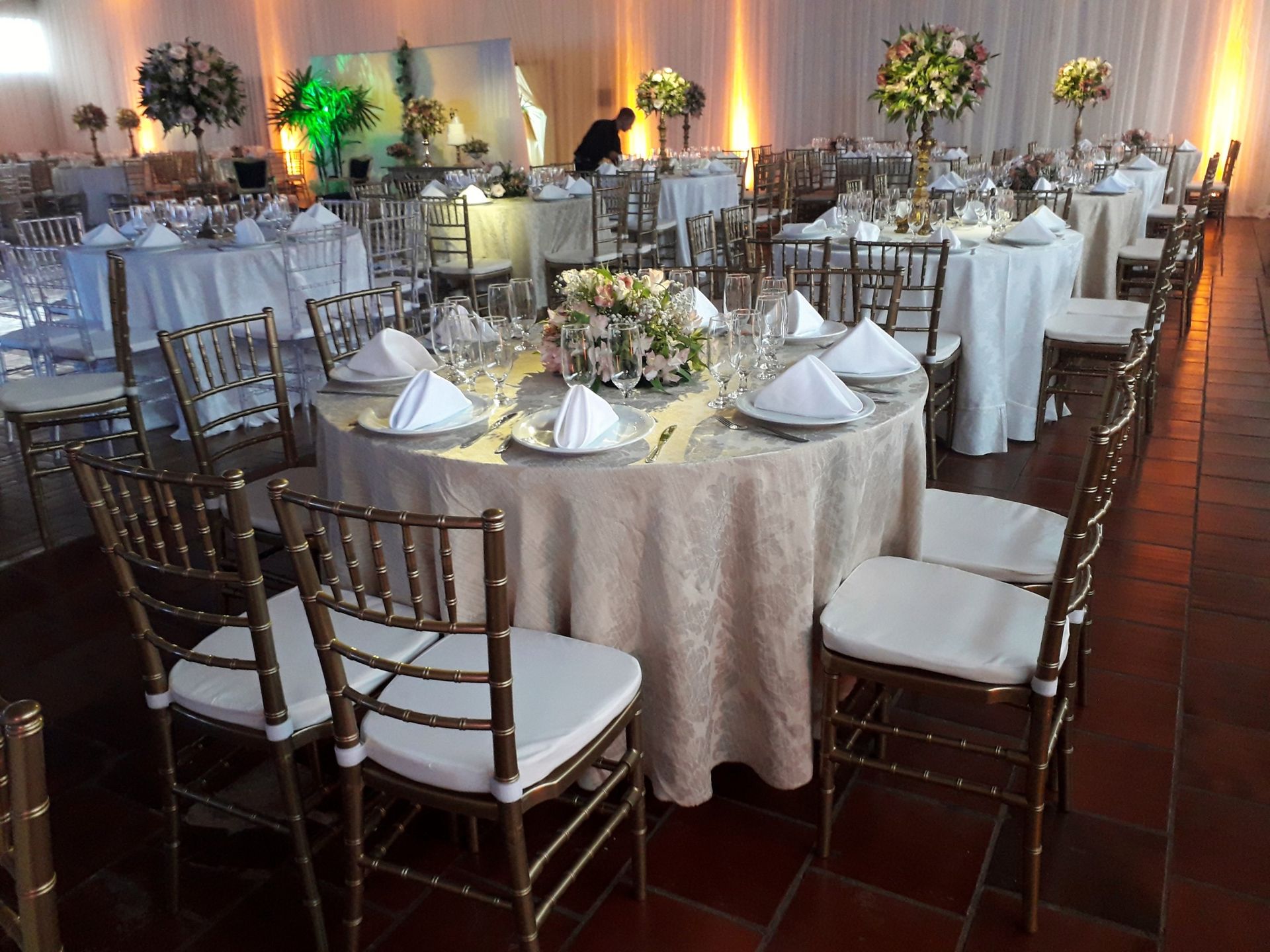 Cadeiras Tiffany Douradas - 5