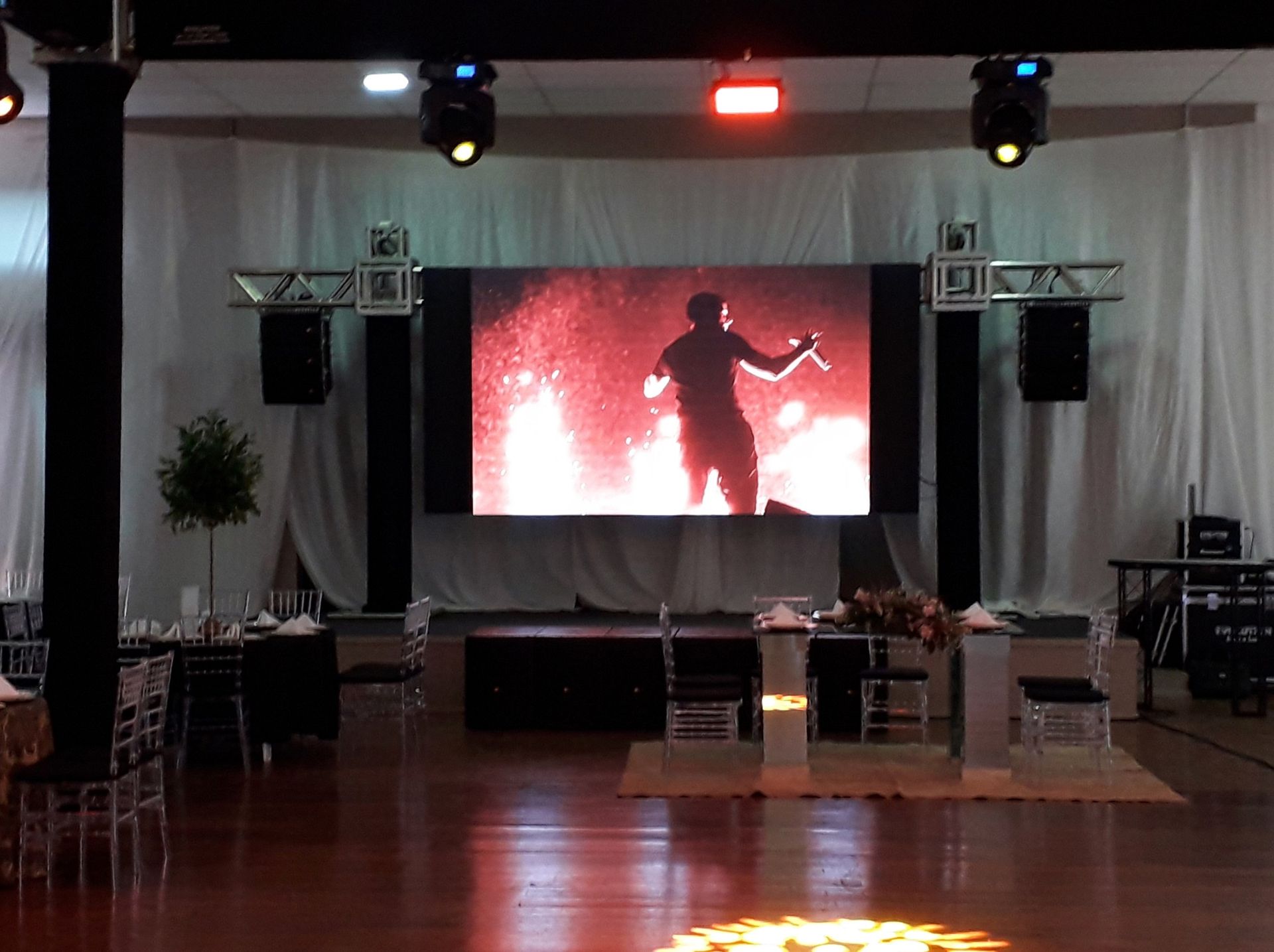 Sonorização : Moderna,Compacta e Potente - 3