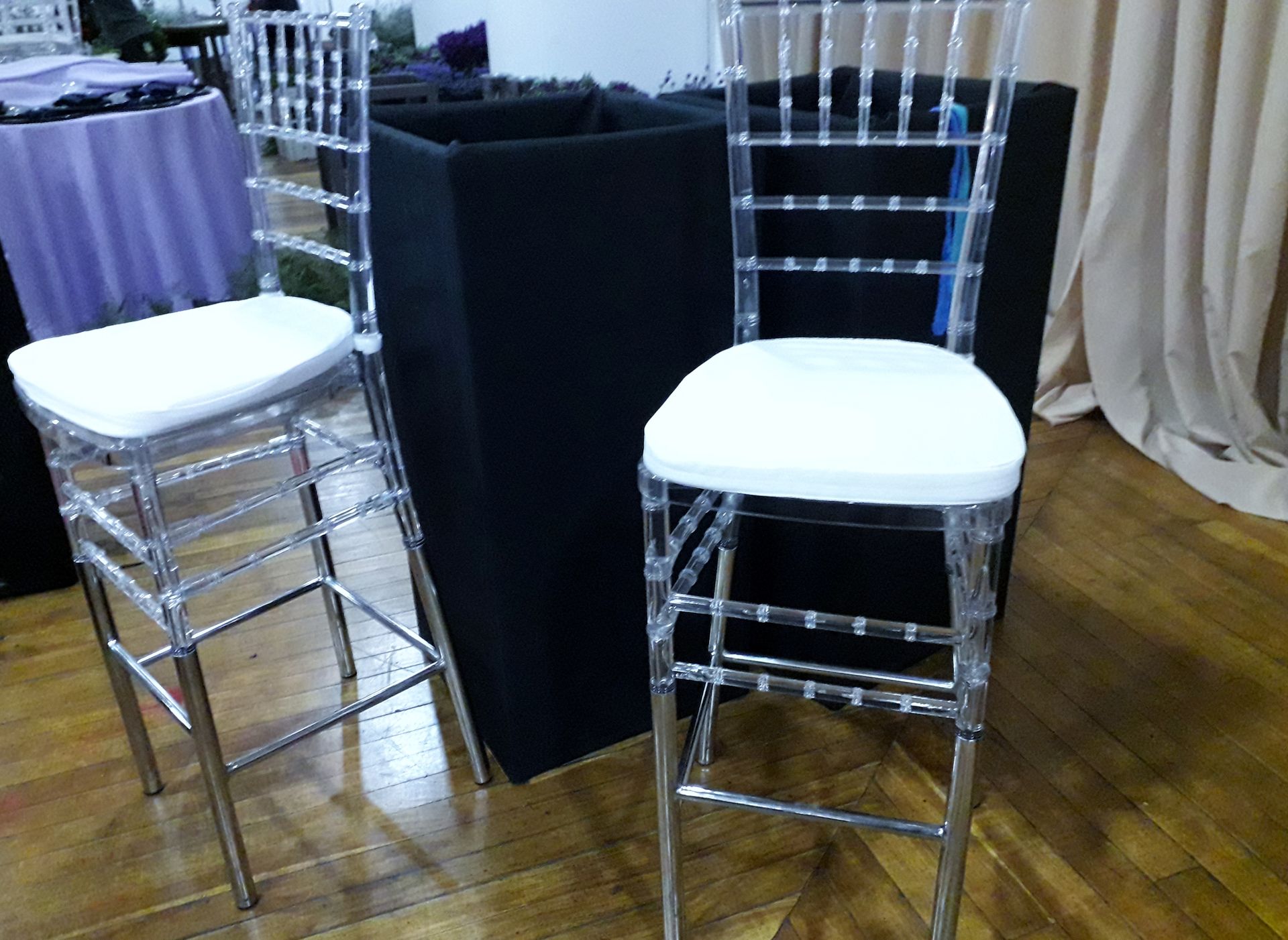 Banquetas Tiffany Cristal e Mesas Bistrô - 2 - 3