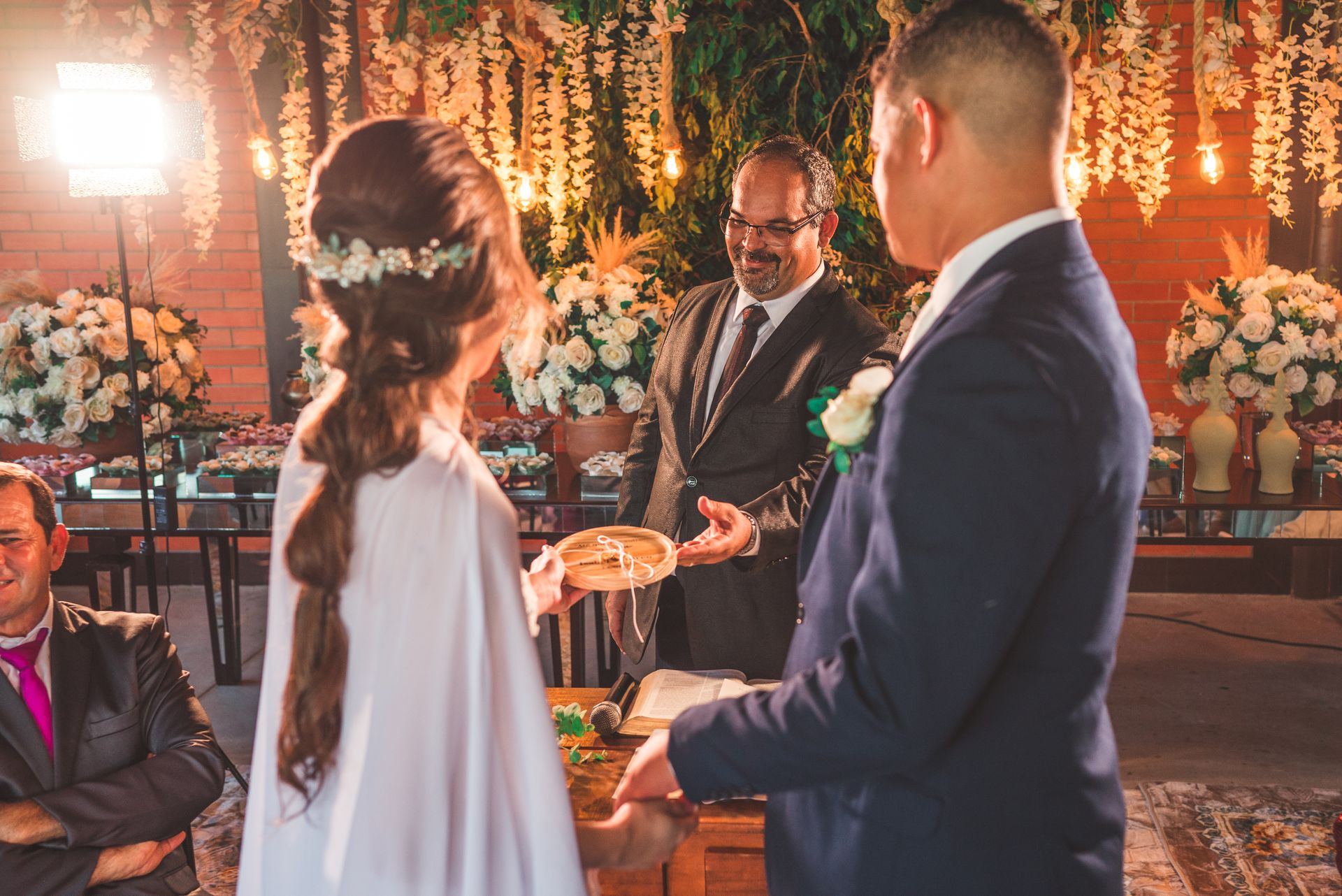 CASAMENTO EM BELO ORIENTE - 2 - 25