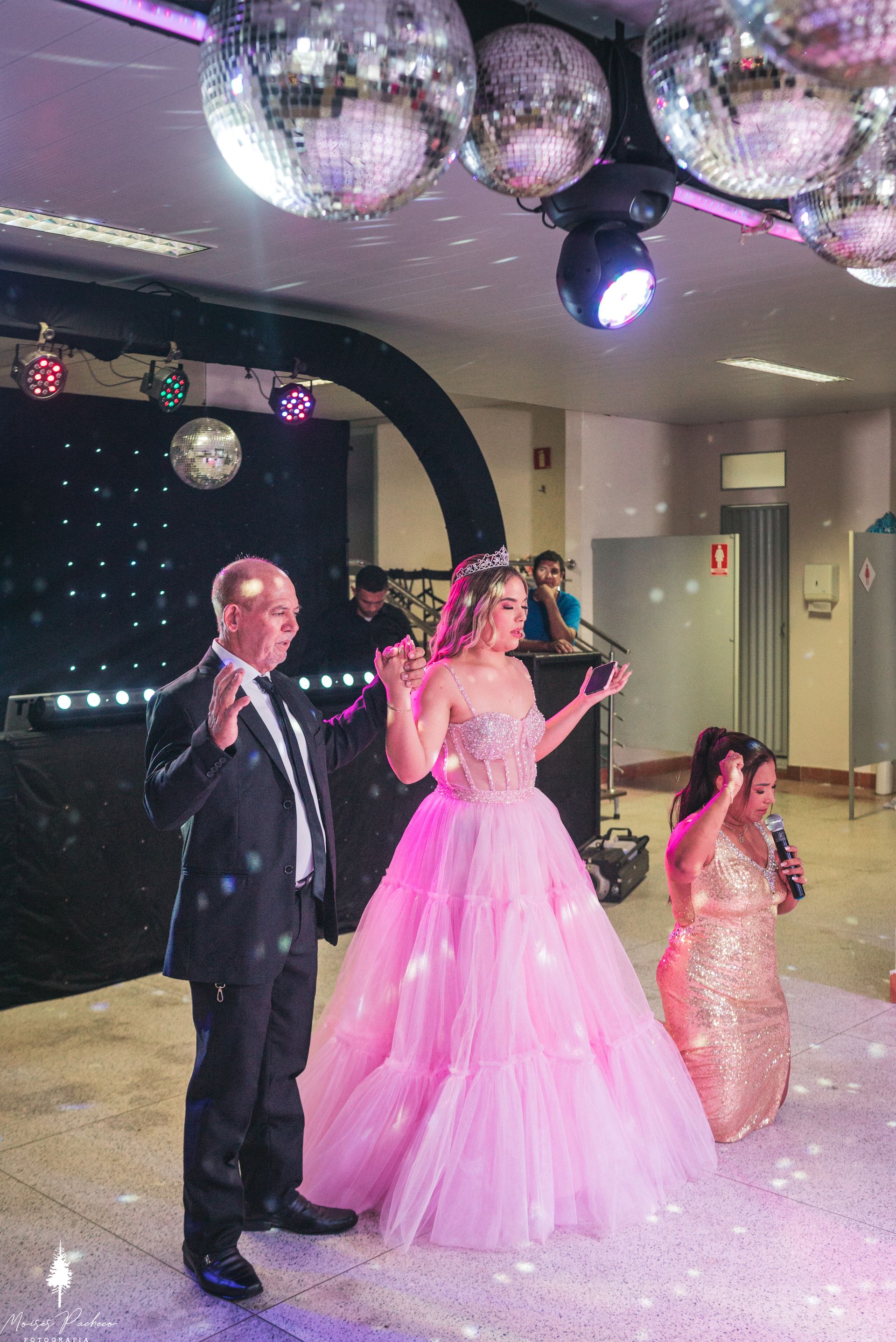 Festa de 15 anos em Coronel Fabriciano - 2 - 34