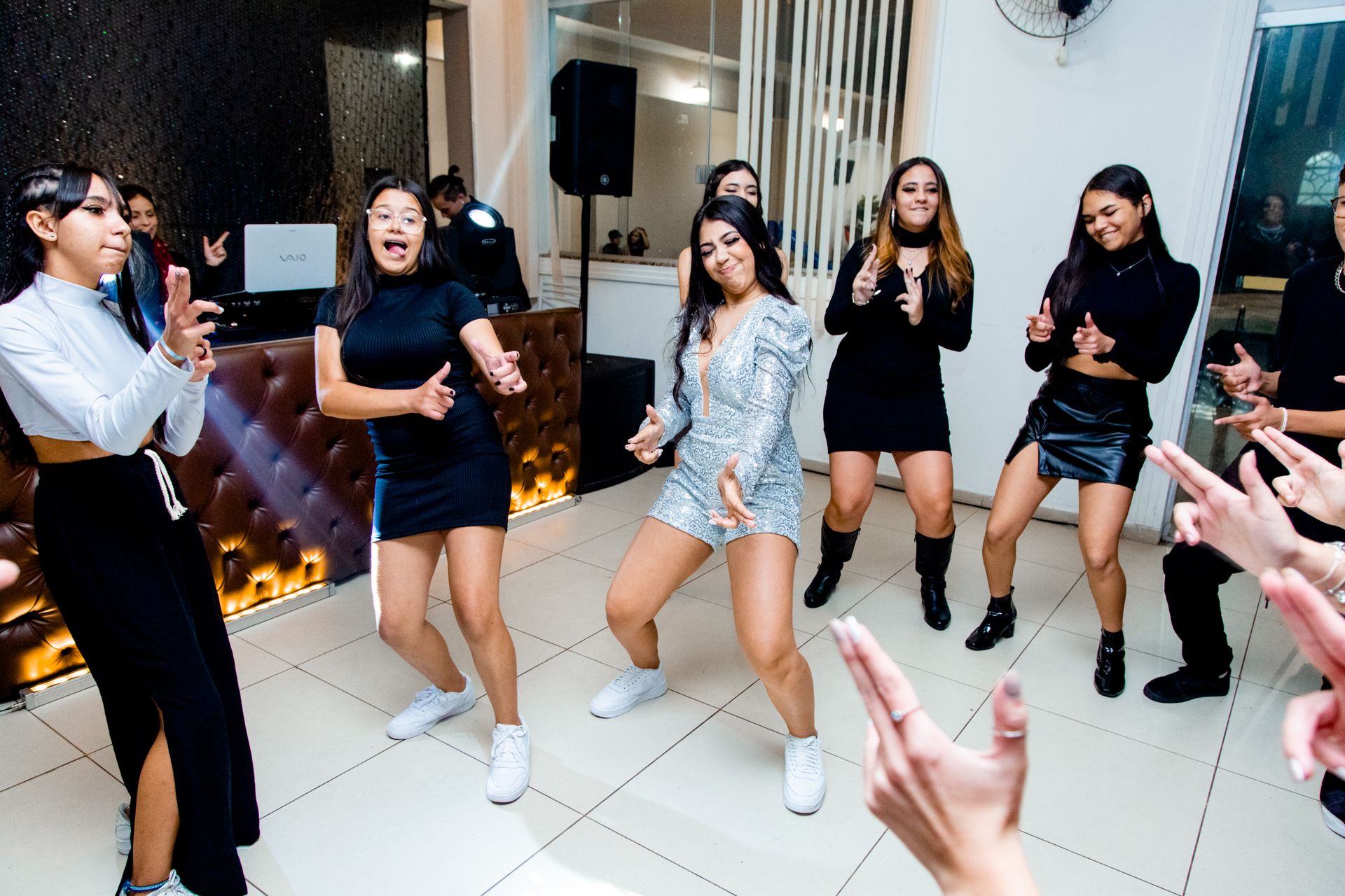 Debutante Isabeli - 2 - 3