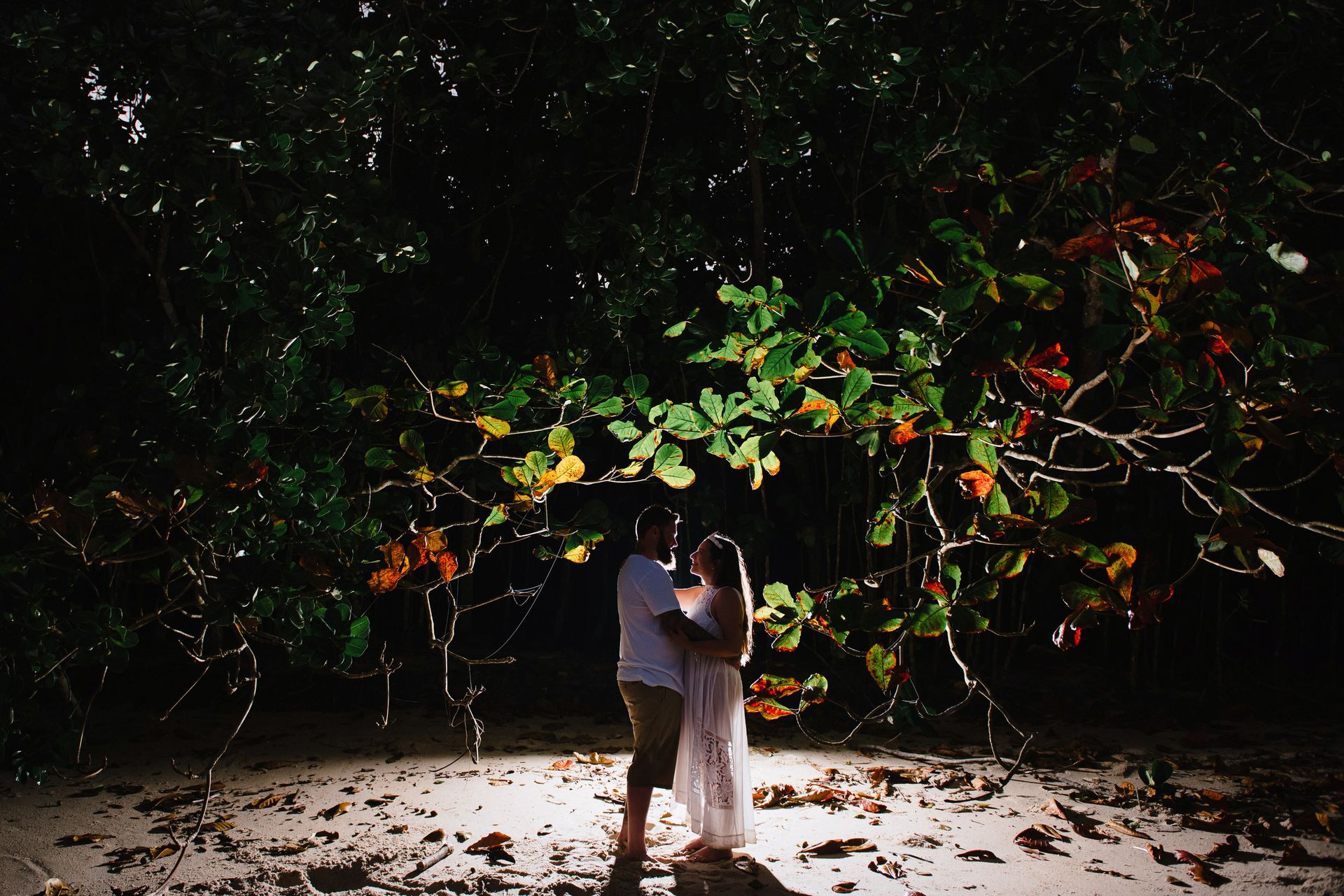 Ensaio na Praia, Ubatuba - SP (Monique + Samuel) - 1 - 24