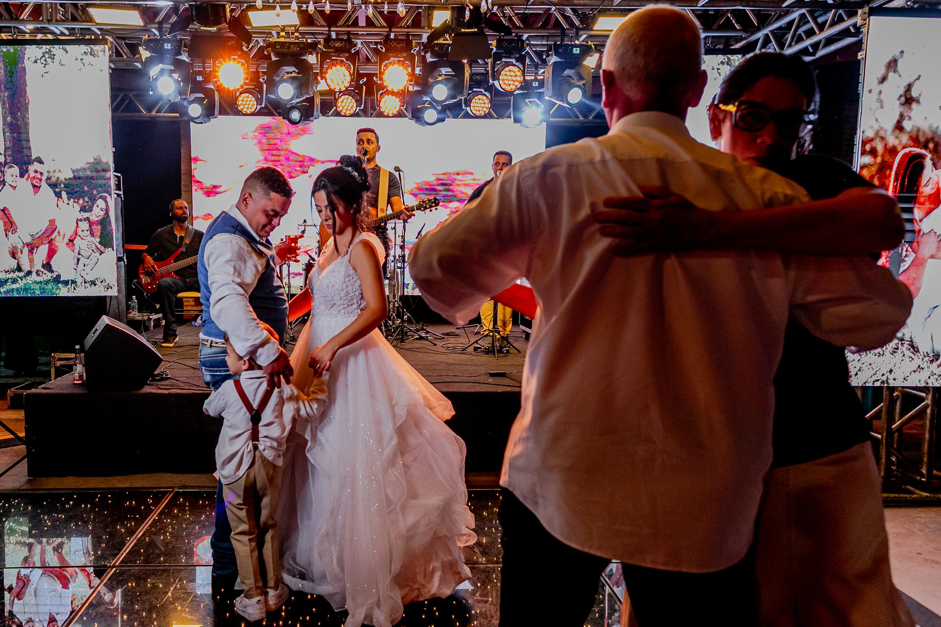 Casamento Larissa e Bruno no Lagos da Ilha - Santo Antônio da Alegria SP - 2 - 61