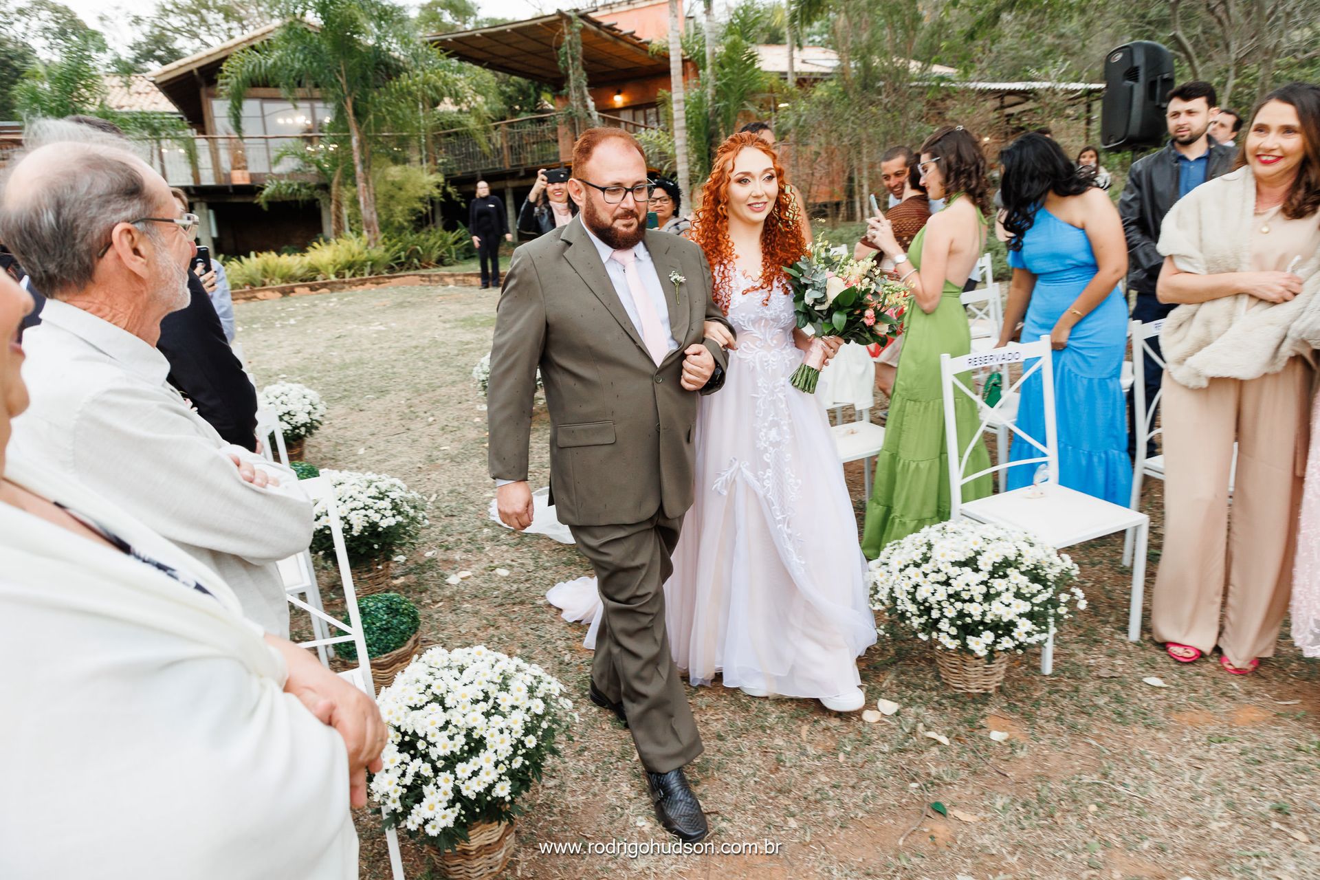 Casamento de Emiliene e Otávio no Sítio dos Eucalíptos em Monte Alto - SP - 1 - 0