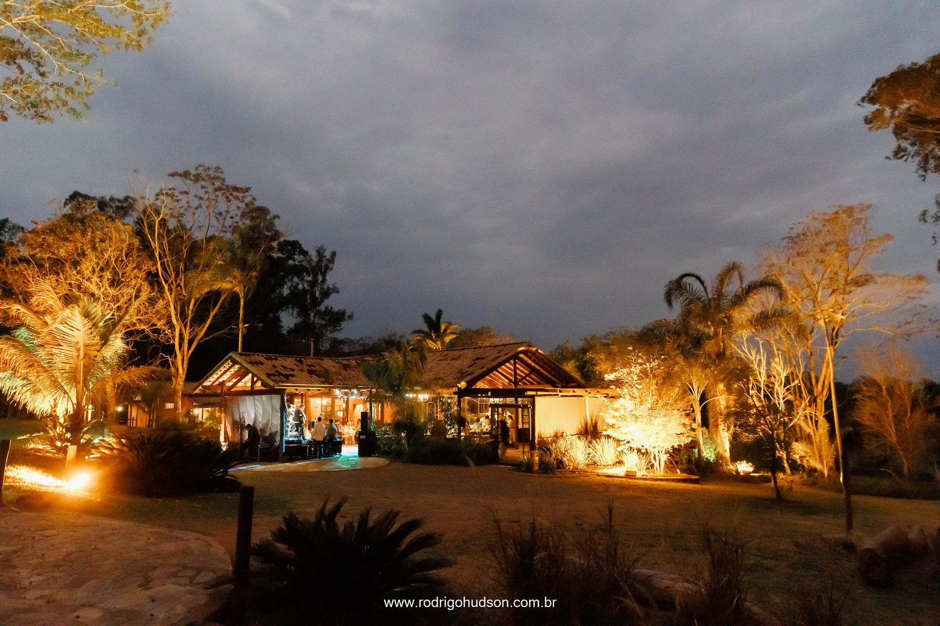 Casamento de Emiliene e Otávio no Sítio dos Eucalíptos em Monte Alto - SP - 1 - 3