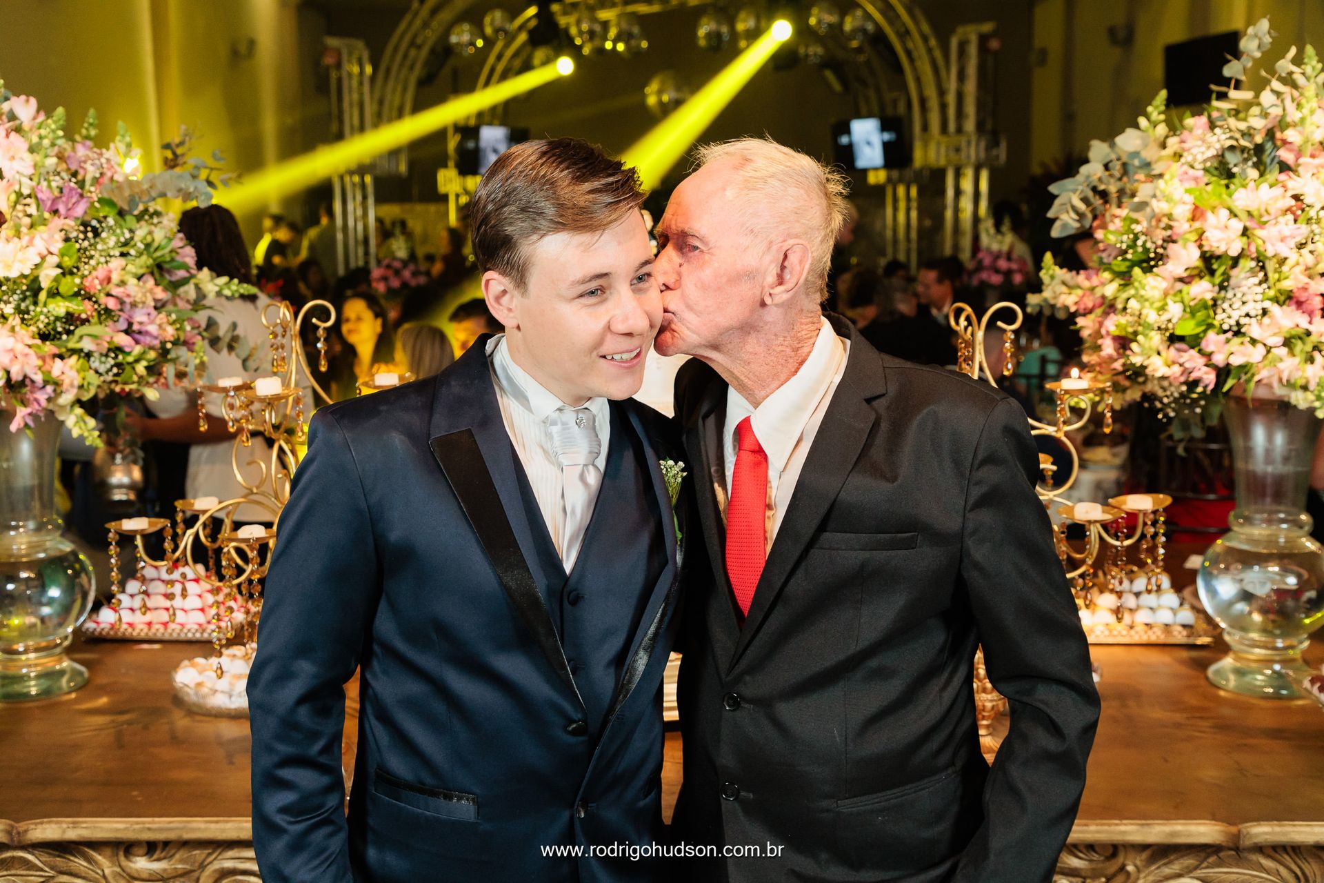 Casamento de Letícia e Denis na Igreja São Judas Tadeu de Jaboticabal - SP - 2 - 3