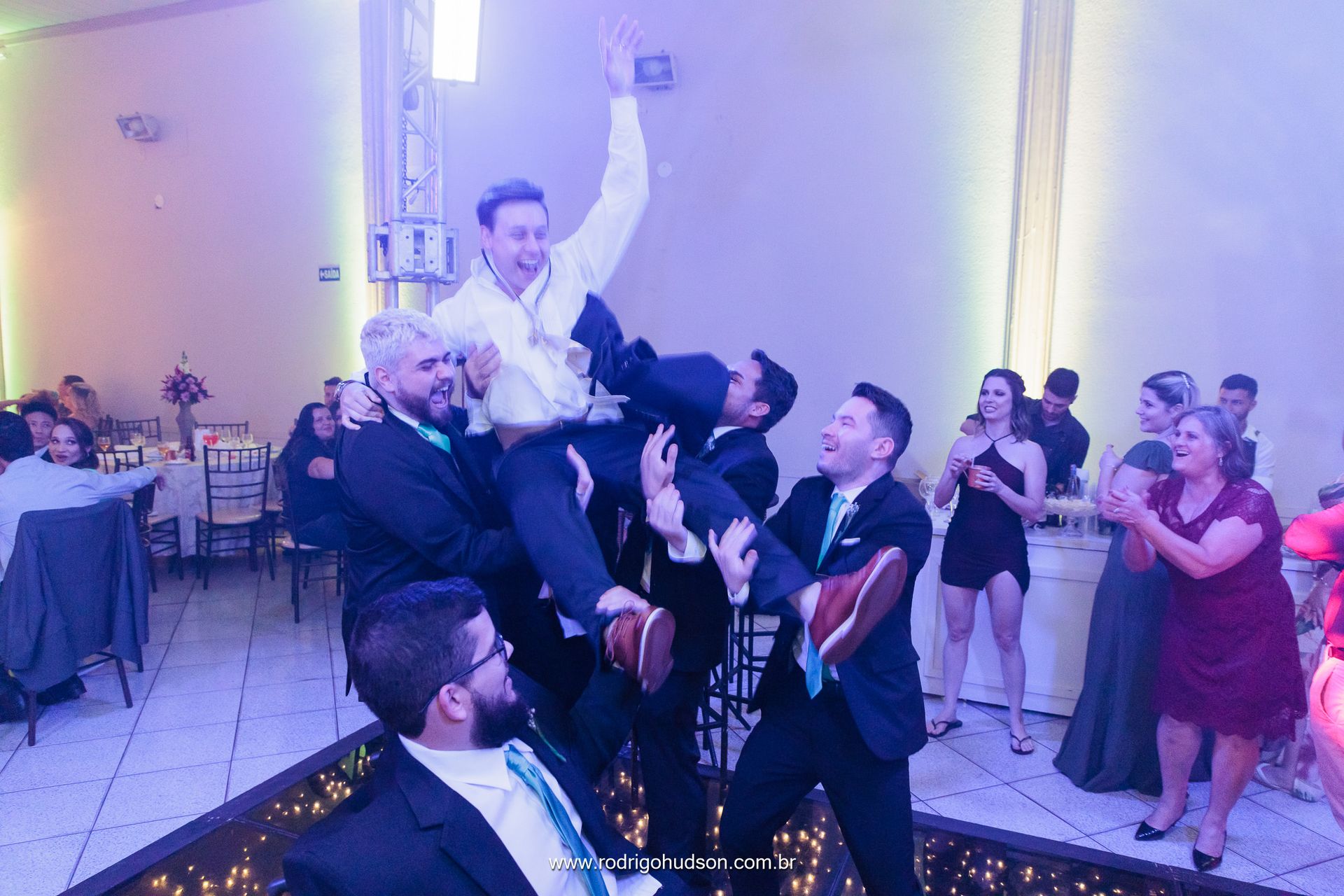 Casamento de Letícia e Denis na Igreja São Judas Tadeu de Jaboticabal - SP - 2 - 3