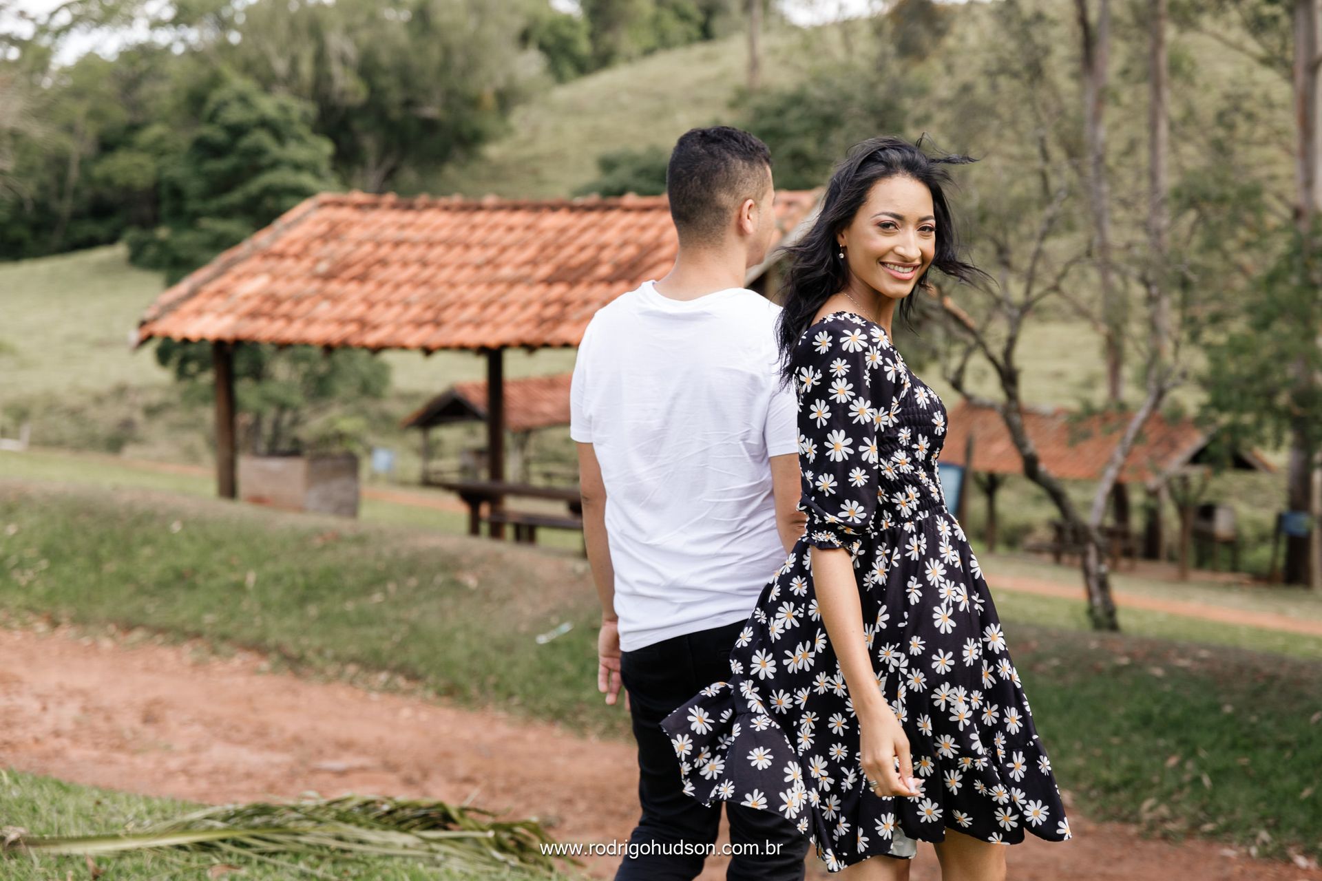 Ensaio Pré Wedding de Thalyta e Felipe no Saltão Paque de Ecoturismo - Brotas - SP - 1 - 3