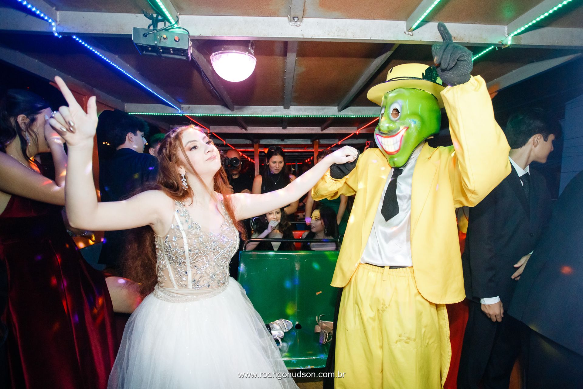 Valentina Mello e seus 15 anos - 1 - 104