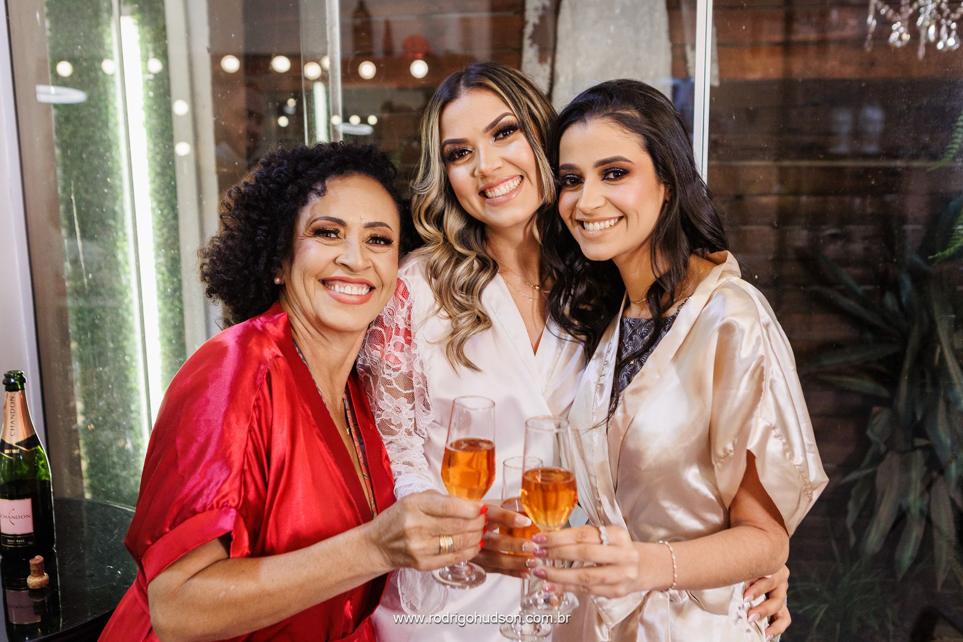 Casamento de Marcela e Lucas na Capela da Sagrada Família em Viradouro - SP - 1 - 3