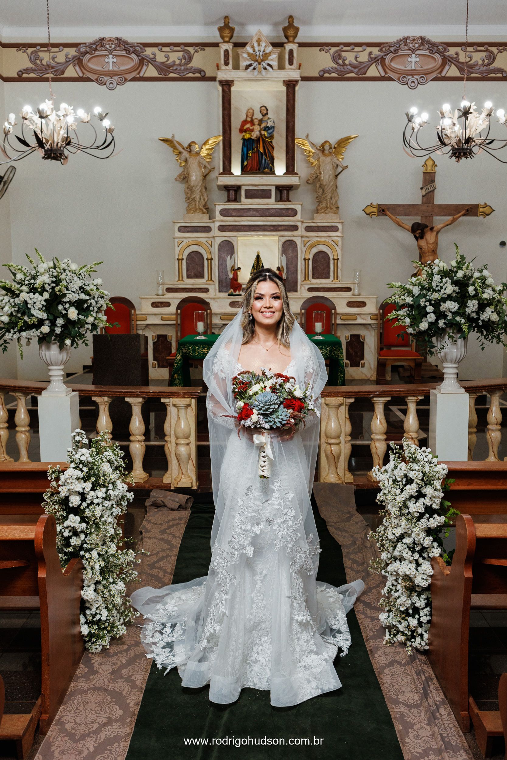 Casamento de Marcela e Lucas na Capela da Sagrada Família em Viradouro - SP - 1 - 1