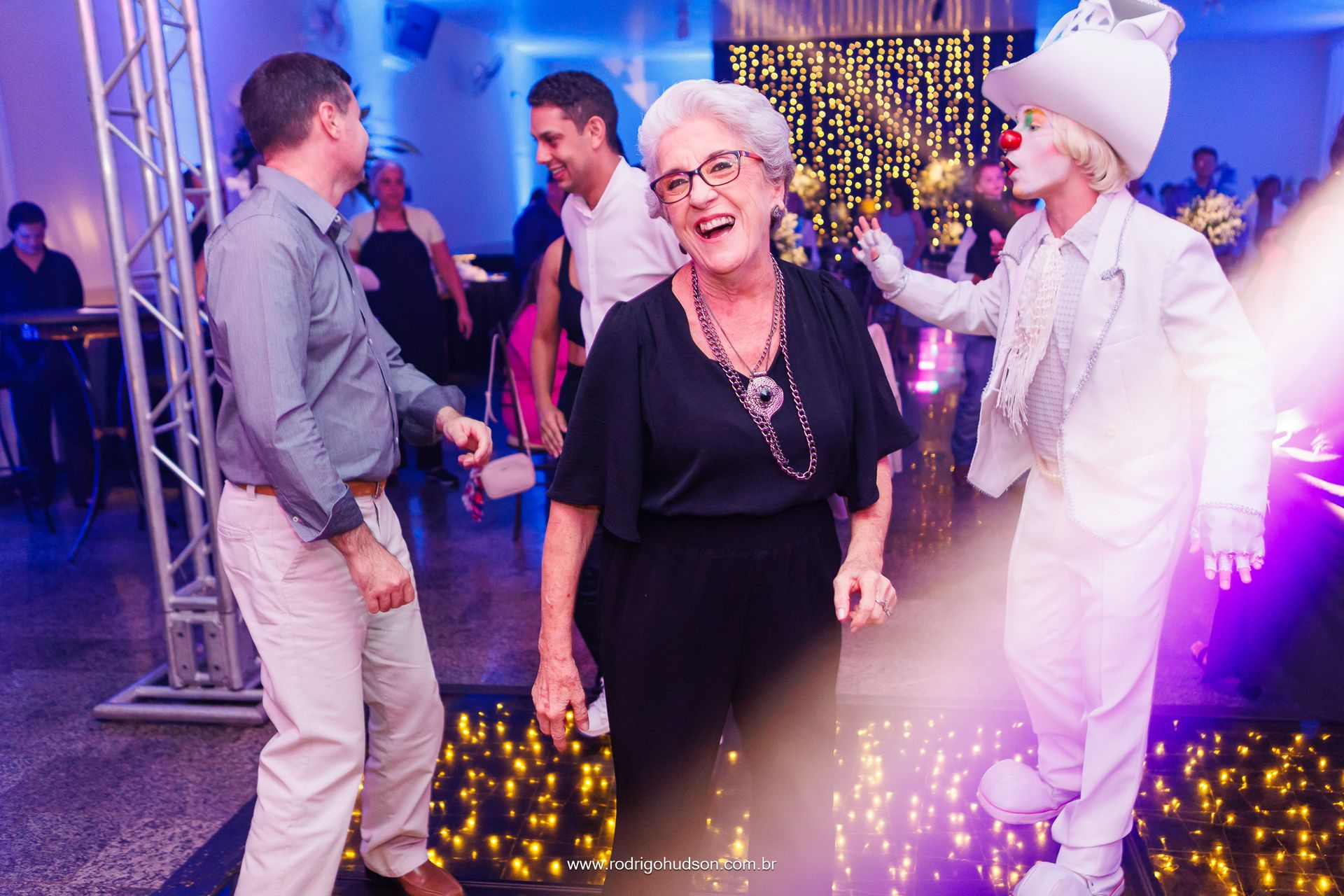 Helena Kmniecik 15 anos - 1 - 50