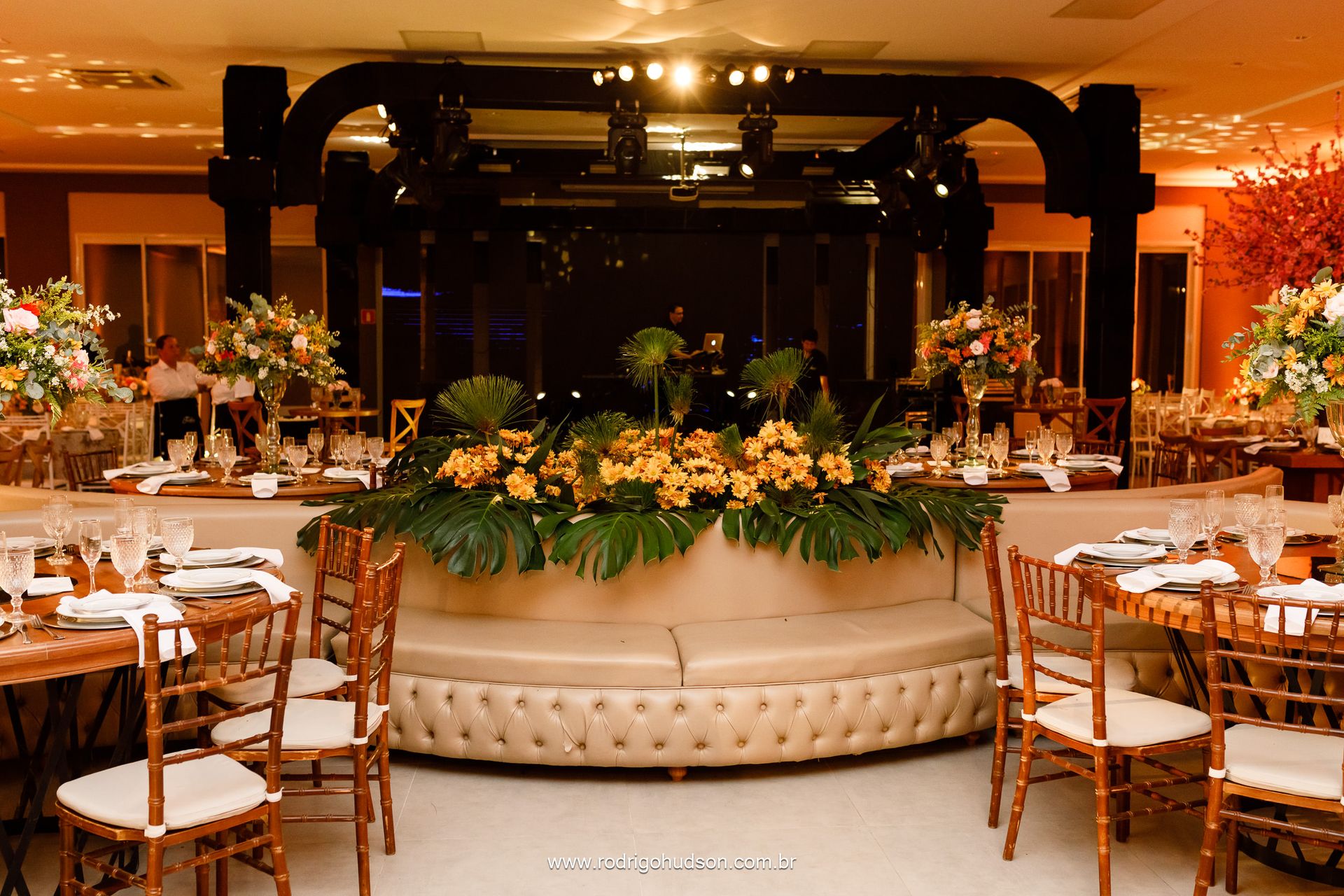 Casamento de Laura e Bruno no Lions Clube de Jaboticabal - SP - 1 - 3