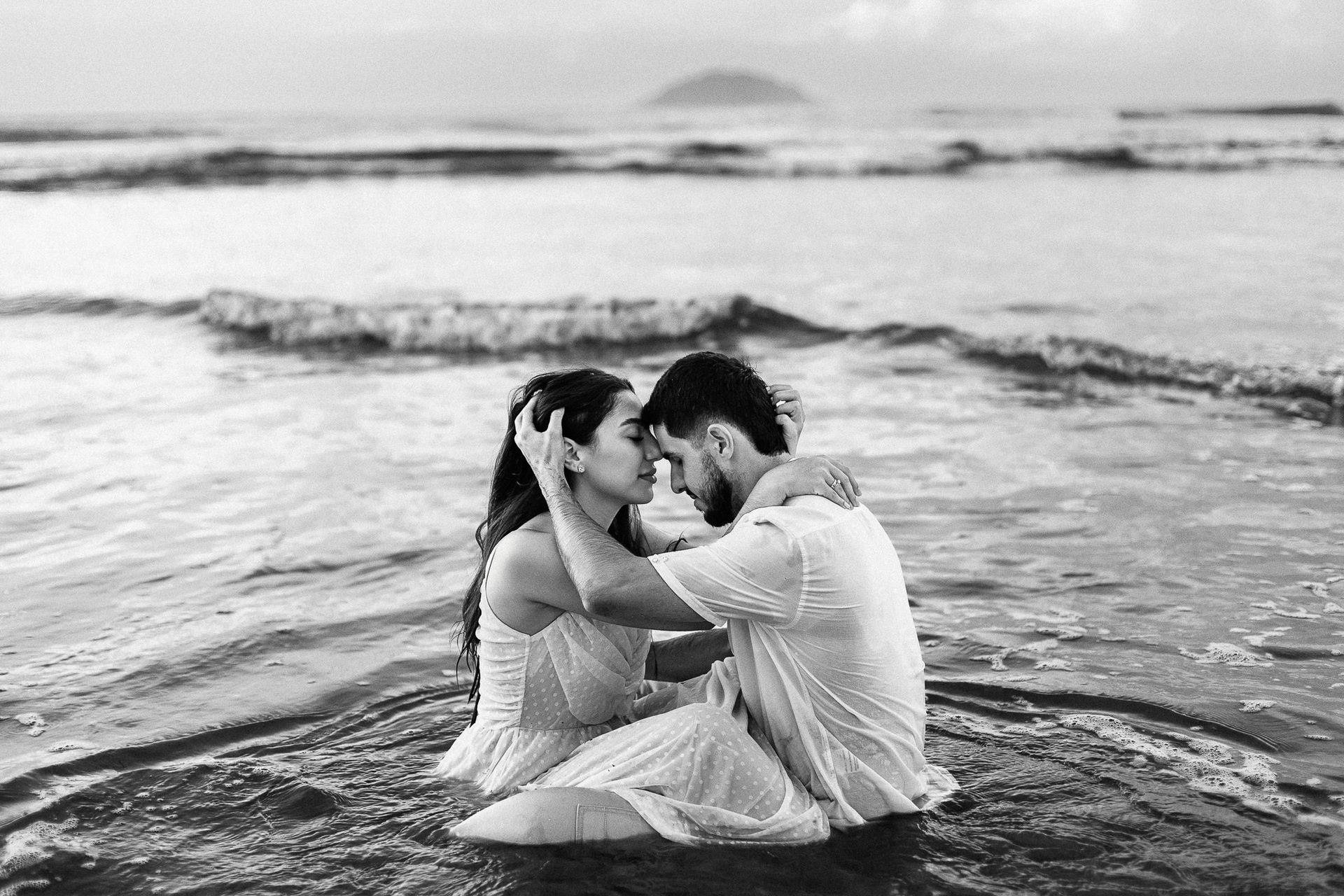 Ensaio Pré Wedding de Luiza e Guilherme em Riviera de São Lourenço - SP - 3 - 17