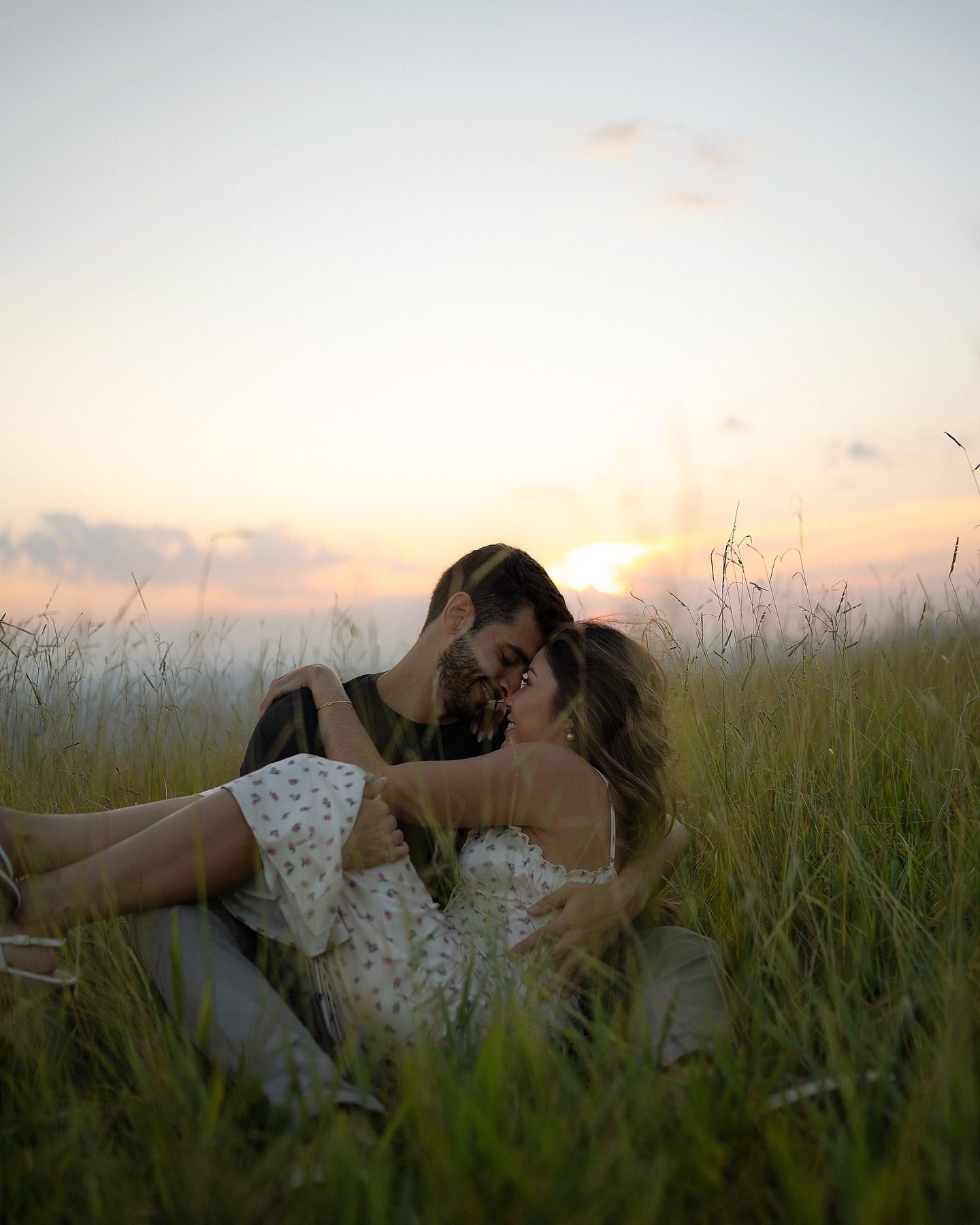 Sente a vibe de um casal que se entrega para as fotos de pré wedding 🔥 - 3 - 7