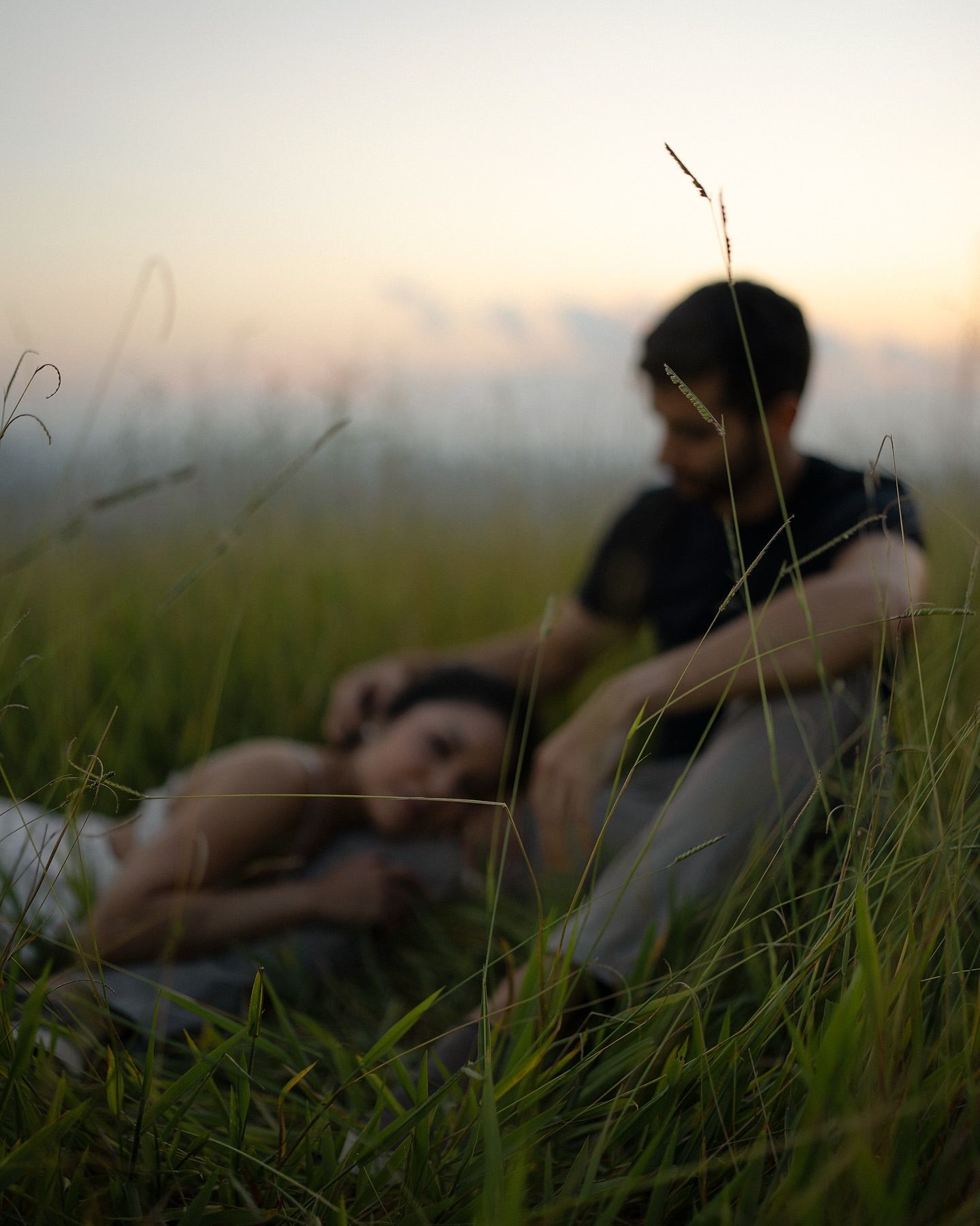 Sente a vibe de um casal que se entrega para as fotos de pré wedding 🔥 - 3 - 8
